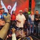 Así va nuestra visita con @[[4920:contact:Marco Antonio Londoño]] en los Premios Icono en Medellín!… Todo un Éxito!