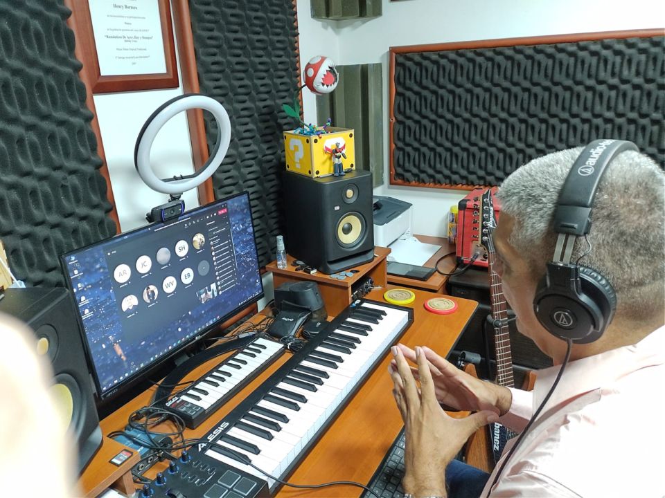 En Medellín charla de industria musical la forma práctica de entender la nueva industria musical