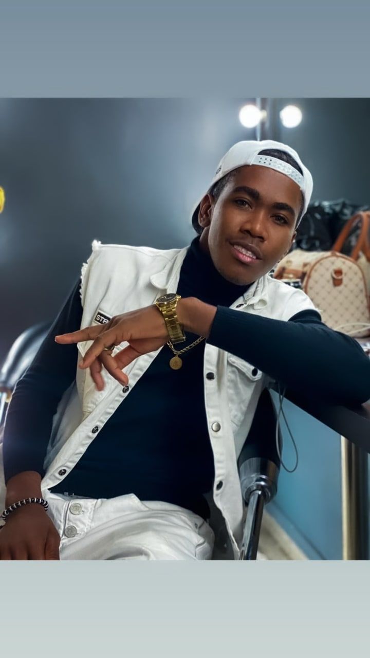 https://open.spotify.com/artist/3rnv3XPmQuBQOTKmyiRi2W?si=D-82SXyXR8225AGo3aa-gg&utm_source=copy-link&dl_branch=1